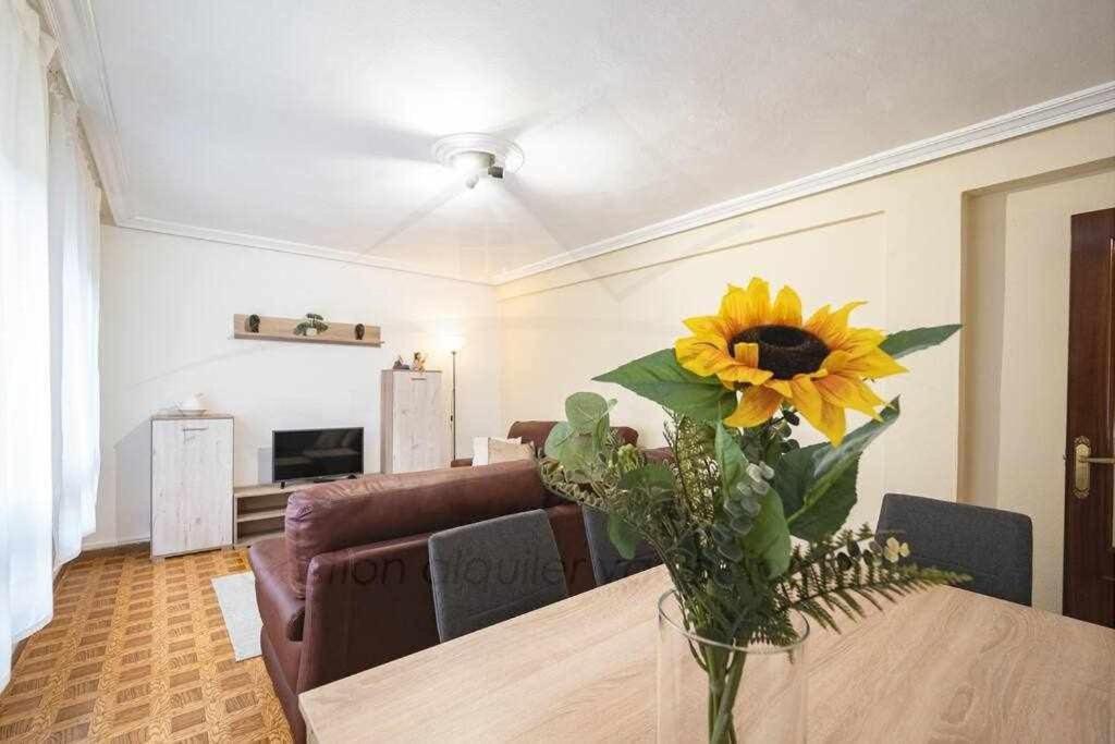 El Llar Del Gueelu Apartamento Gijón Exterior foto
